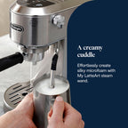 De'Longhi Dedica Duo - Perfetto Kompakte Siebträgermaschine Espressomaschine mit Soft-Touch-Icons, manuellem Milchaufschäumer für Espresso, Cappuccino und Cold Brew, 15cm breit, Metall (EC890.M)